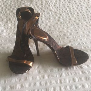 Gold and Black sandals 👡